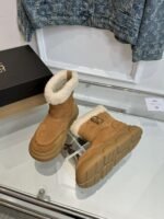 Bo ken UGG snow boots High silk shiny cowhide, double button decoration - Image 5