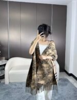 Burberry Premium Scarf 210cmx50cm - Image 2