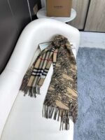 Burberry Premium Scarf 210cmx50cm - Image 5