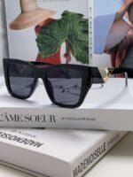 PRADA European and American high-end women’s square frame sunglasses - Image 4