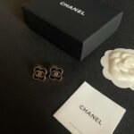 Chanel vintage earrings - Image 4