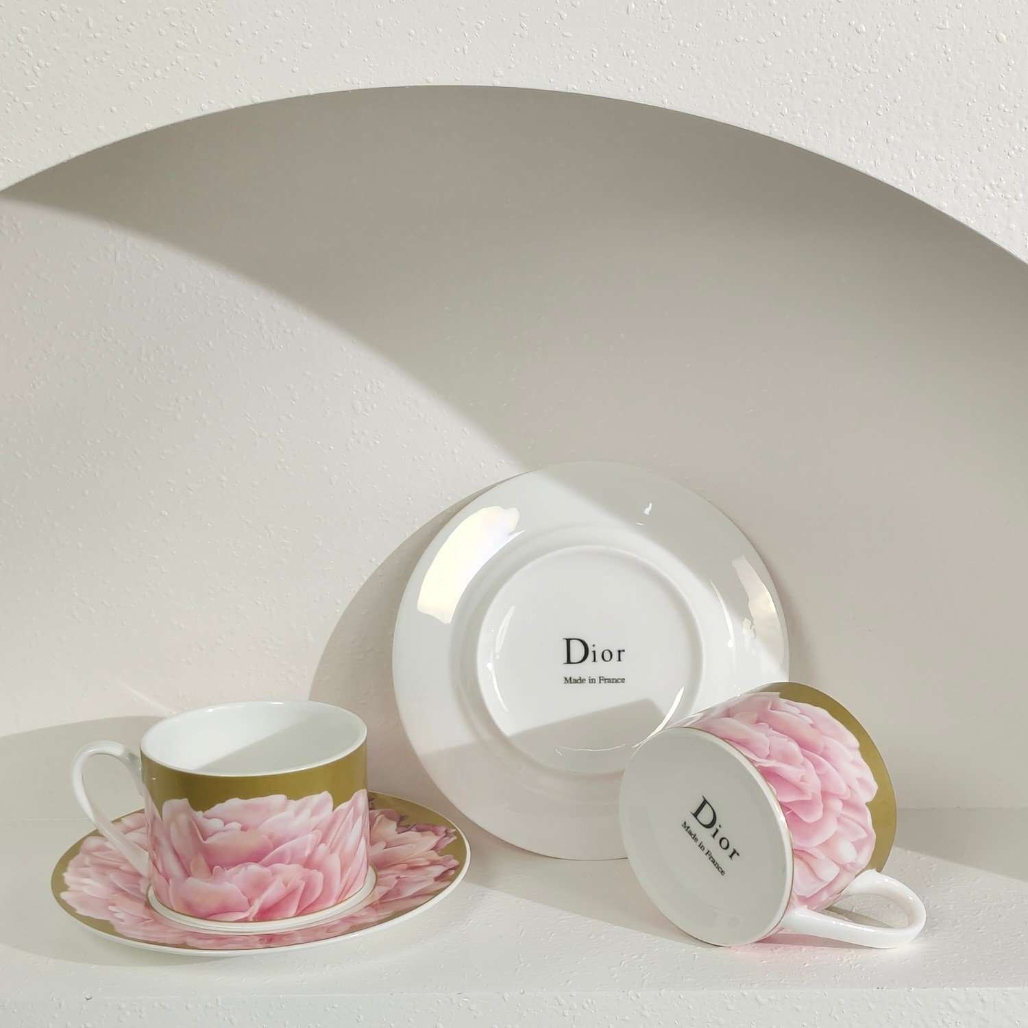 a1735176557231_1467.jpg DIOR New series pink double cup and saucer set - Image 1