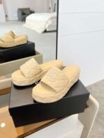 Chanel slippers premium version made of sheepskin. - Image 2