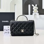Chanel 2025 New Handbag Cosmetic Bag Premium Edition 19cm - Image 4