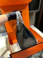 Hermes Kelly handbag suede material - Image 11