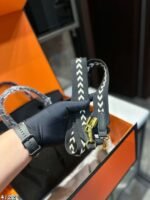 Hermes Kelly handbag suede material - Image 5