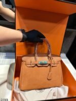 Hermes Kelly handbag suede material - Image 3