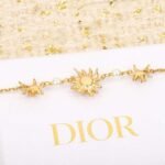 DIOR flower bracelet - Image 8