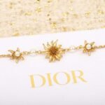 DIOR flower bracelet - Image 4