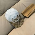 Gucci counter 1:1 baseball cap original canvas fabric + head layer cofskin - Image 3