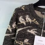 CHANEL Haute Couture Collection Gold Thread Bird and Flower Jacquard Pattern Premium Version - Image 4