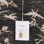 CHANEL Haute Couture Collection Gold Thread Bird and Flower Jacquard Pattern Premium Version - Image 3