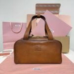 MIUMIU new underarm bowling bag made of soft calfskin material, high-end version, size: 28x15x13cm - Image 5