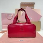 MIUMIU new underarm bowling bag made of soft calfskin material, high-end version, size: 28x15x13cm - Image 4