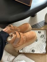 UGG autumn and winter new products height increase thick bottom double Velcro short boots pure wool - Image 8