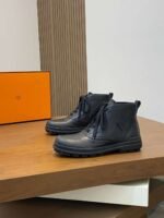 Hermès high-top casual sneakers made of calfskin leather - Image 12
