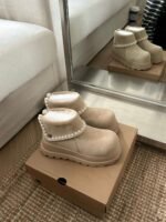 UGG autumn and winter new thick-soled Martin boots Bottom thickness: 5cm - Image 9