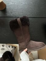 UGG’s new winter boots feature a wool lining. - Image 10