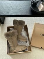 UGG’s new winter boots feature a wool lining. - Image 3