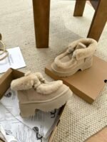 UGG winter new snow boots with wool inner lining and a 6.5cm thick sole. - Image 7