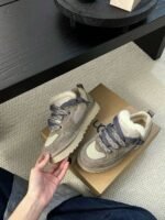 UGG new winter snow boots have a wool lining. - Image 3