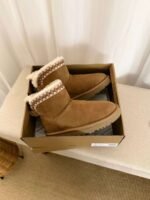UGG Fall/Winter New Style Leather Buckle Taslin Snow Boots with Wool Lining - Image 2