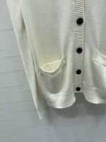 Burberry Fall/Winter Newest Collection Double Pocket V-Neck Knit Long-Sleeve Cardigan - Image 10