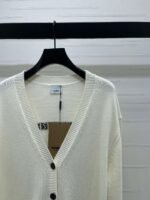 Burberry Fall/Winter Newest Collection Double Pocket V-Neck Knit Long-Sleeve Cardigan - Image 5