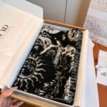 DIOR new sunflower cashmere scarf, premium version, size: 30x180cm - Image 4