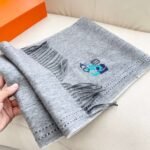 Hermès double-sided cashmere scarf, premium version, made of cashmere material, size: 32 x 180cm - Image 6