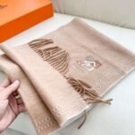 Hermès double-sided cashmere scarf, premium version, made of cashmere material, size: 32 x 180cm - Image 5