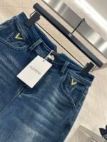 Valentino new distressed velvet flared jeans are of high quality. - Image 6