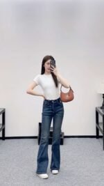 Valentino new distressed velvet flared jeans are of high quality. - Image 2