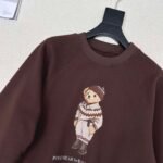 Ralph Lauren’s latest fall/winter collection: a high-quality sweatshirt featuring a bear wearing a coat. - Image 11