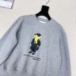 Ralph Lauren’s latest fall/winter collection: a high-quality sweatshirt featuring a bear wearing a coat. - Image 5