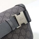GUCCI Ophidia series belt bag features GG Supreme canvas and comes in a premium size: 26x13x5cm. - Image 3