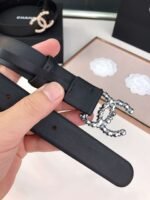 Chanel pearl belt - Image 10