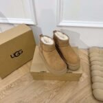 UGG Snow boots