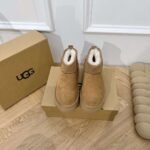UGG Snow boots - Image 4