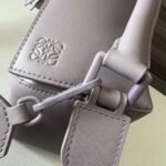 Loewe satin calfskin Puzzle Edge handbag size:24*10.5*16cm - Image 7
