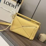 LOEWE Small Puzzle Bag in Grained Cowhide Leather. 1:1 Matching Size: 24×10.5x16cm. - Image 5