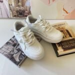 VALENTINO website Synchro VT ONE STUD XL Low top sneakers - Image 5