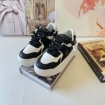 VALENTINO website Synchro VT ONE STUD XL Low top sneakers - Image 11