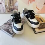 VALENTINO website Synchro VT ONE STUD XL Low top sneakers - Image 10