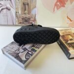 VALENTINO website Synchro VT ONE STUD XL Low top sneakers - Image 21