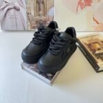 VALENTINO website Synchro VT ONE STUD XL Low top sneakers - Image 23