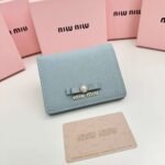 miumiu new short wallet, made of cowhide, size 11.5×10.3cm - Image 4