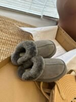 UGG Winter new casual classic plush slippers made of cowhide and wool - Image 9
