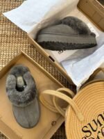 UGG Winter new casual classic plush slippers made of cowhide and wool - Image 7