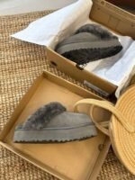 UGG Winter new casual classic plush slippers made of cowhide and wool - Image 5